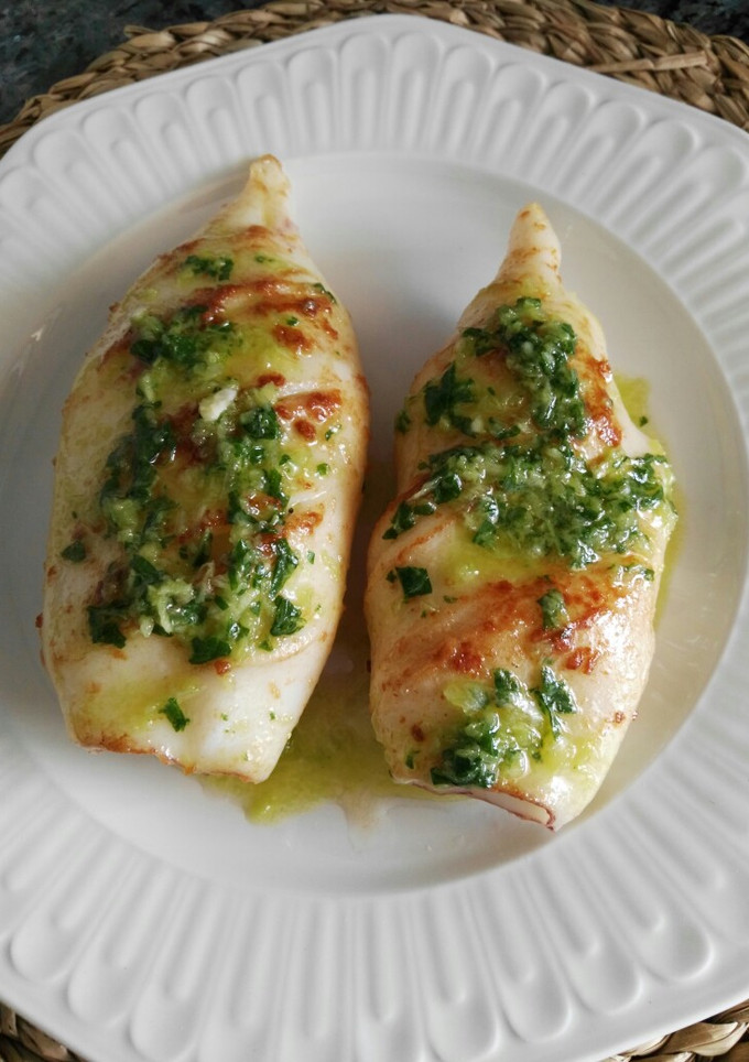 Una foto de Calamares a la plancha