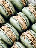 Macaron (tanpa tepung almond) & Hojicha Ganache