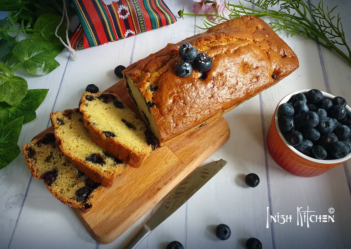 Blueberry custard cake