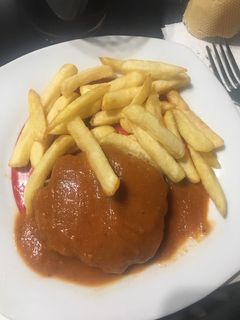 Una foto de Filetes rusos con salsa de cebolla