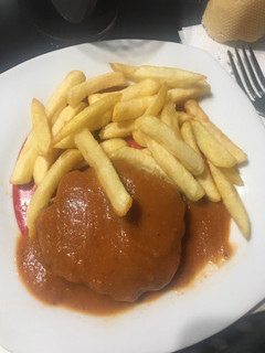 Una foto de Filetes rusos con salsa de cebolla