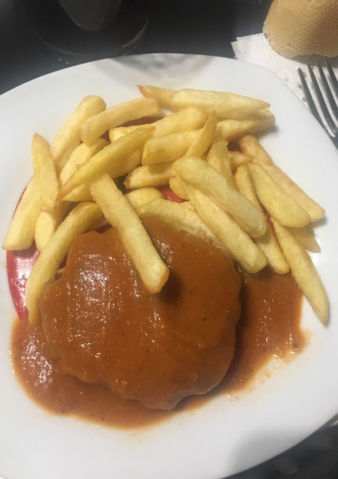 Una foto de Filetes rusos con salsa de cebolla