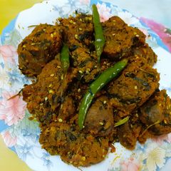 A picture of Moringa muthia.