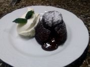 Una foto de volcán de chocolate