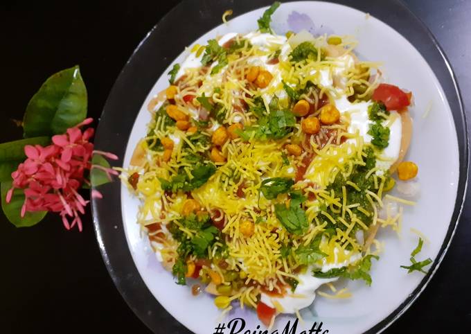 Sprouts Papdi Chaat