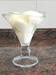 Una foto de Helado de limón casero