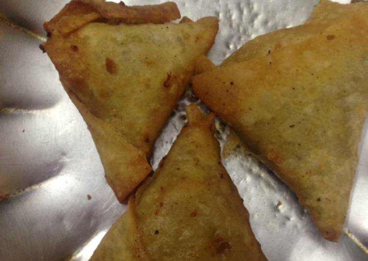 Aloo samosa