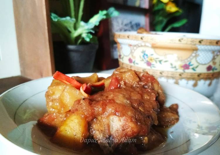 Resep Semur Ayam Kentang #Bandung_RecookDewiLinaFaidah yang Enak Banget
