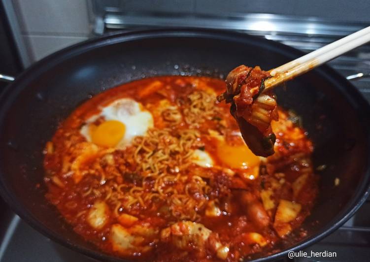 Resep Home made Korean kimchi and tofu soup super easy 💚 Jadi, Enak