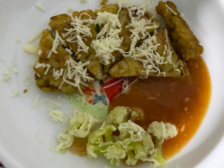 Cara Sederhana Menyiapkan Resep  Mpasi Omelet nasi daging dan saus tomat (11m) yang Lezat Sekali, Lezat Sekali