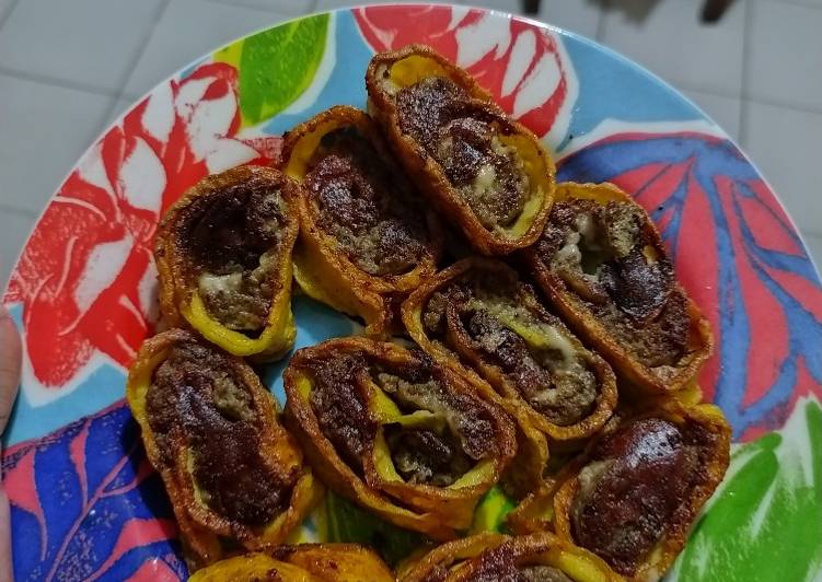Cheese Beef Egg Roll