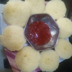 A picture of Idli.