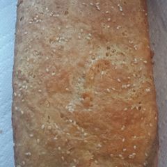 A picture of White bread w/ sesame seeds.