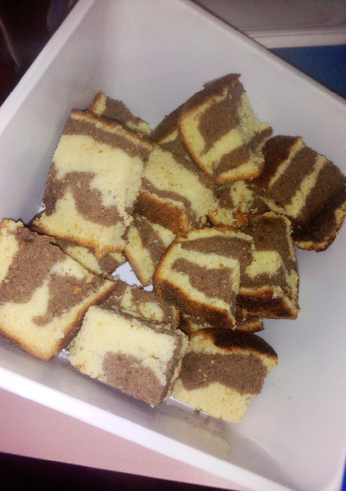A picture of Zebra cake.