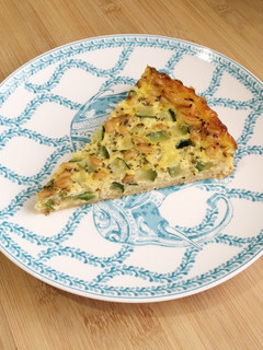 Una foto de Quiche de calabacín y piñones (sin queso)