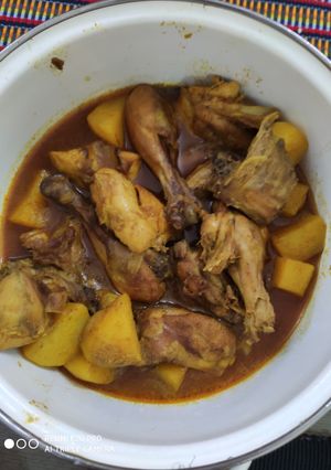 Alu diye chiken curry রেসিপির প্রধান ছবি
