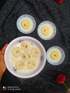 পাউরুটির রস মালাই রেসিপির প্রধান ছবি