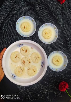 পাউরুটির রস মালাই রেসিপির প্রধান ছবি