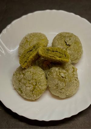 A picture of Matcha Cookies.