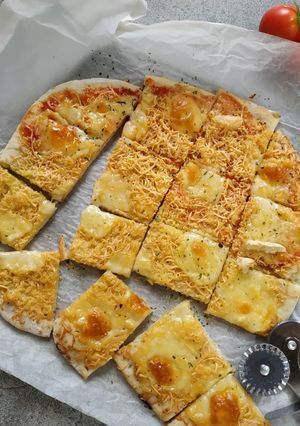 Foto resep Thin Crust Pizza (versi oven tangkring)