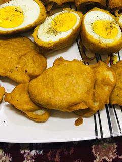 A picture of Egg burji, potatoes bhajiya # Ramzan special.