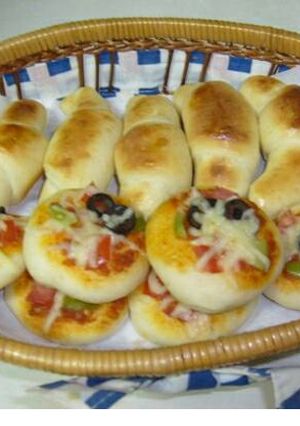 صورة لوصفة 🍕 عجينة لينة وهشة لجميع أنواع الفطائر 🍕