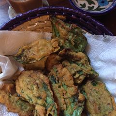 Palak ke pakode A picture of Palak ke pakode.
