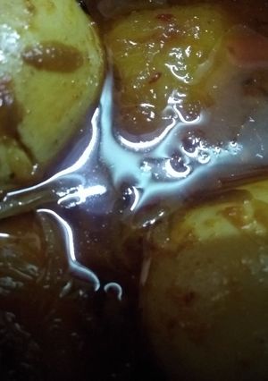 A picture of Egg curry.