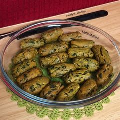 A picture of Methi Muthiya.