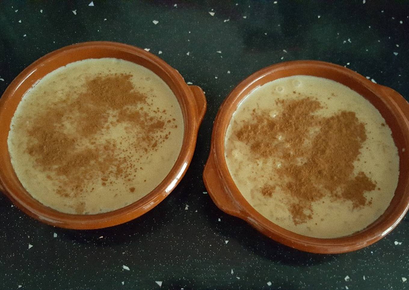 Arroz con leche cremoso con azúcar de Panela