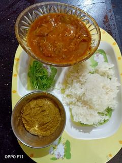 செட்டிநாடு சாப்பாடு கொத்தமல்லித் துவையல் (Chettinadu sappadu & kothamalli thuvaiyal recipe in tamil) செய்முறை முக்கிய புகைப்படம்
