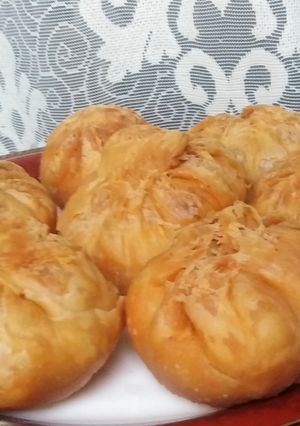 A picture of Crispy kachori.