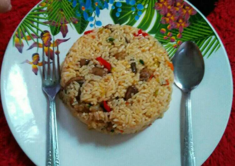 Resep NasGor lezat oleh idzania fitto - Cookpad