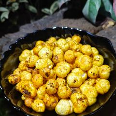 A picture of Crispy Snacks Masala Makhana.