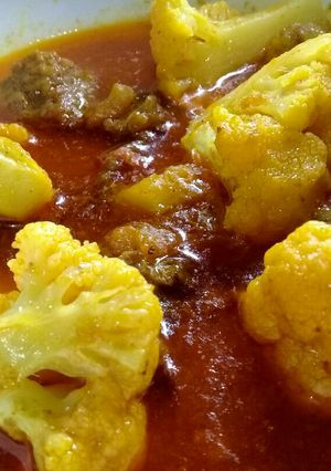 A picture of PhoolGobhi Gosht.