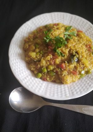વેજીટેબલ થુલી રેસીપી મુખ્ય ફોટો