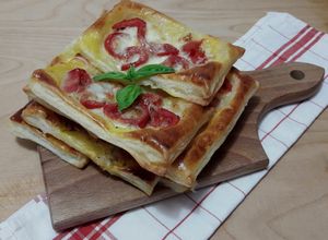 O poză a rețetei Foietaj "caprese".