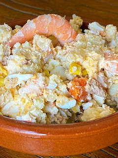 Una foto de Ensaladilla de langostinos