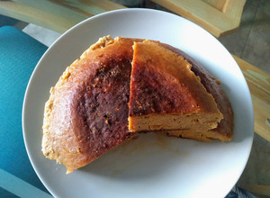 Una foto de Torta de plátano sin harina, sin azúcar y sin horno