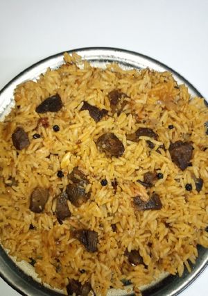 A picture of Spicy Beef pilau.