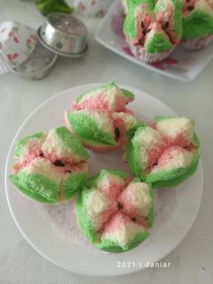 Foto resep Bolu Kukus Semangka