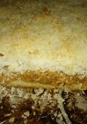 Una foto de Tarta de coco con dulce de leche