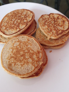 Una foto de Tortitas de avena y plátano (sin azúcar)