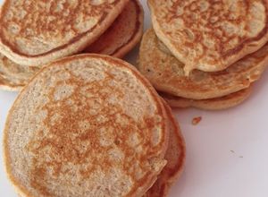 Foto principal de Tortitas de avena y plátano (sin azúcar)