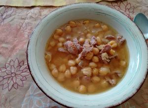 Una foto de Garbanzos árabes. ॐ