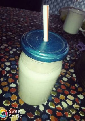 Una foto de Licuado de banana sin batidora