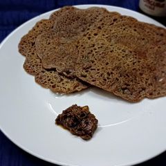 A picture of Ragi chilla.