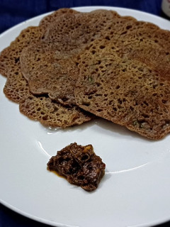 A picture of Ragi chilla.