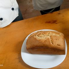 A picture of LEMON CAKE 🍰.