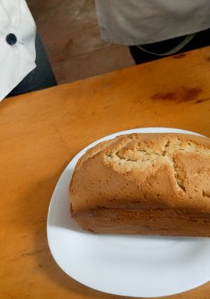 A picture of LEMON CAKE 🍰.